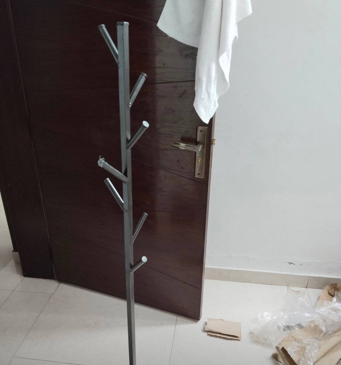 multipurpose hanging stand for clother bags etc
