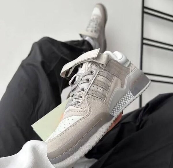 BAD BUNNY x FORUM BUCKLE LOW