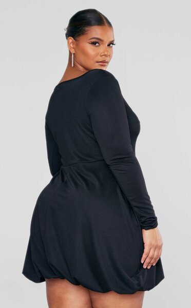 Robe noire moulante manches longues