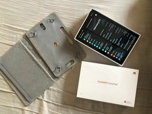 Tablette Huawei + Coque