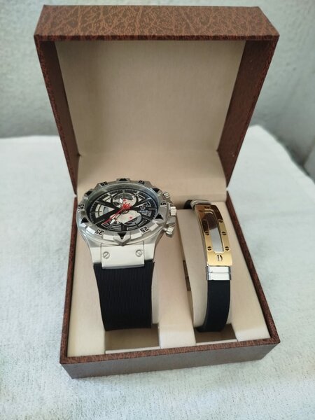 Montre sportive pour homme