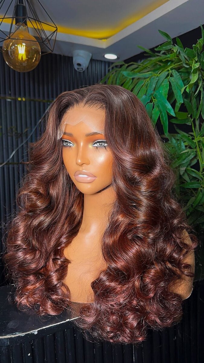 Perruque Ondulée en Dentelle