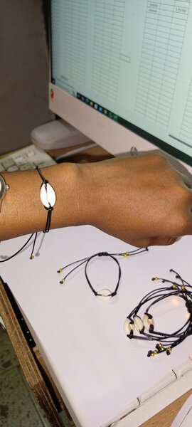 2Bracelets coquillage réglable