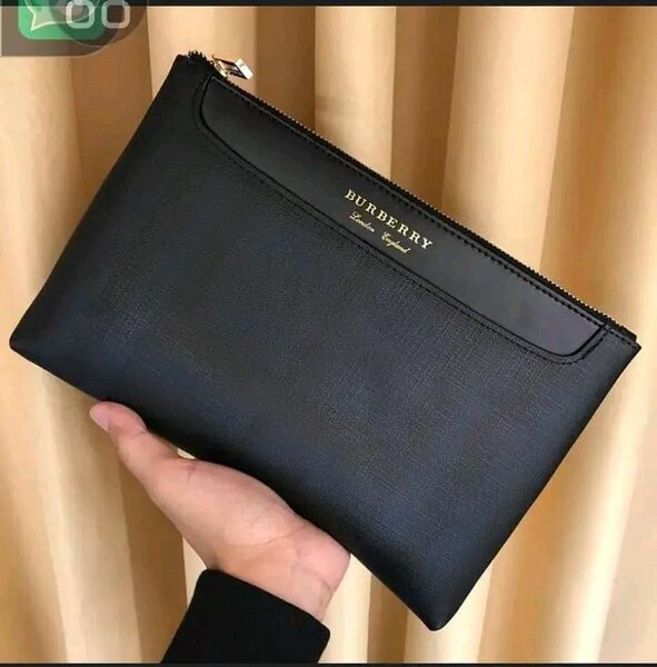Pochette cuir élégante