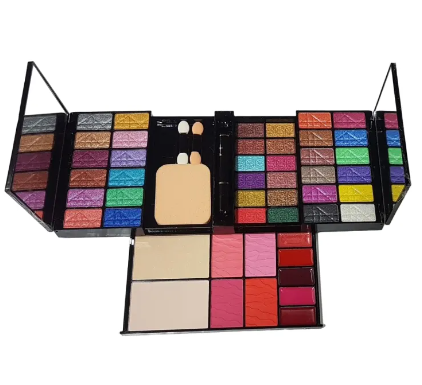 B.B LOVELY MAKE UP KIT PALETTE 4 in 1
