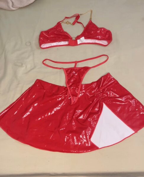 Ensemble lingerie rouge sexy