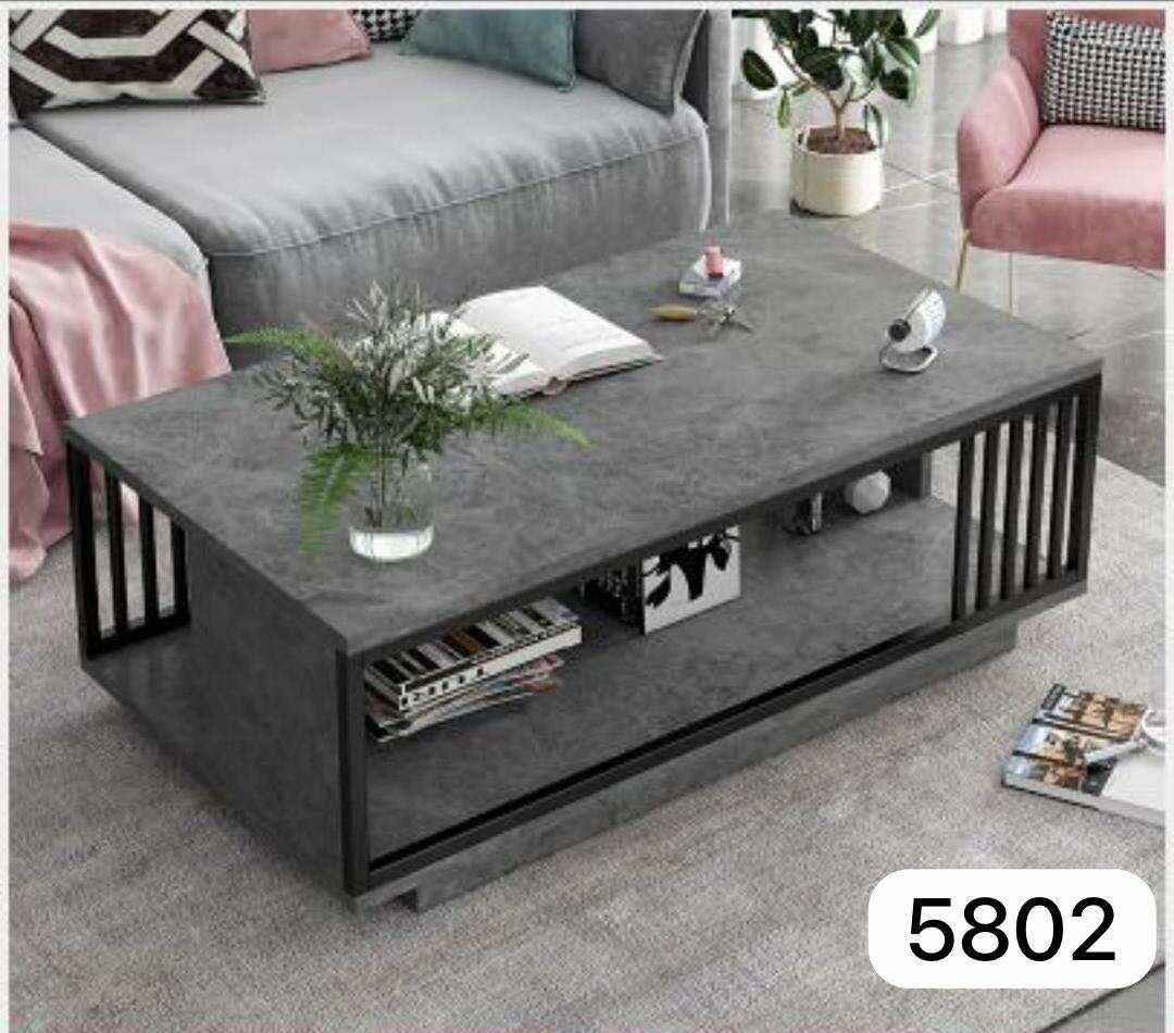 Table centrale disponible