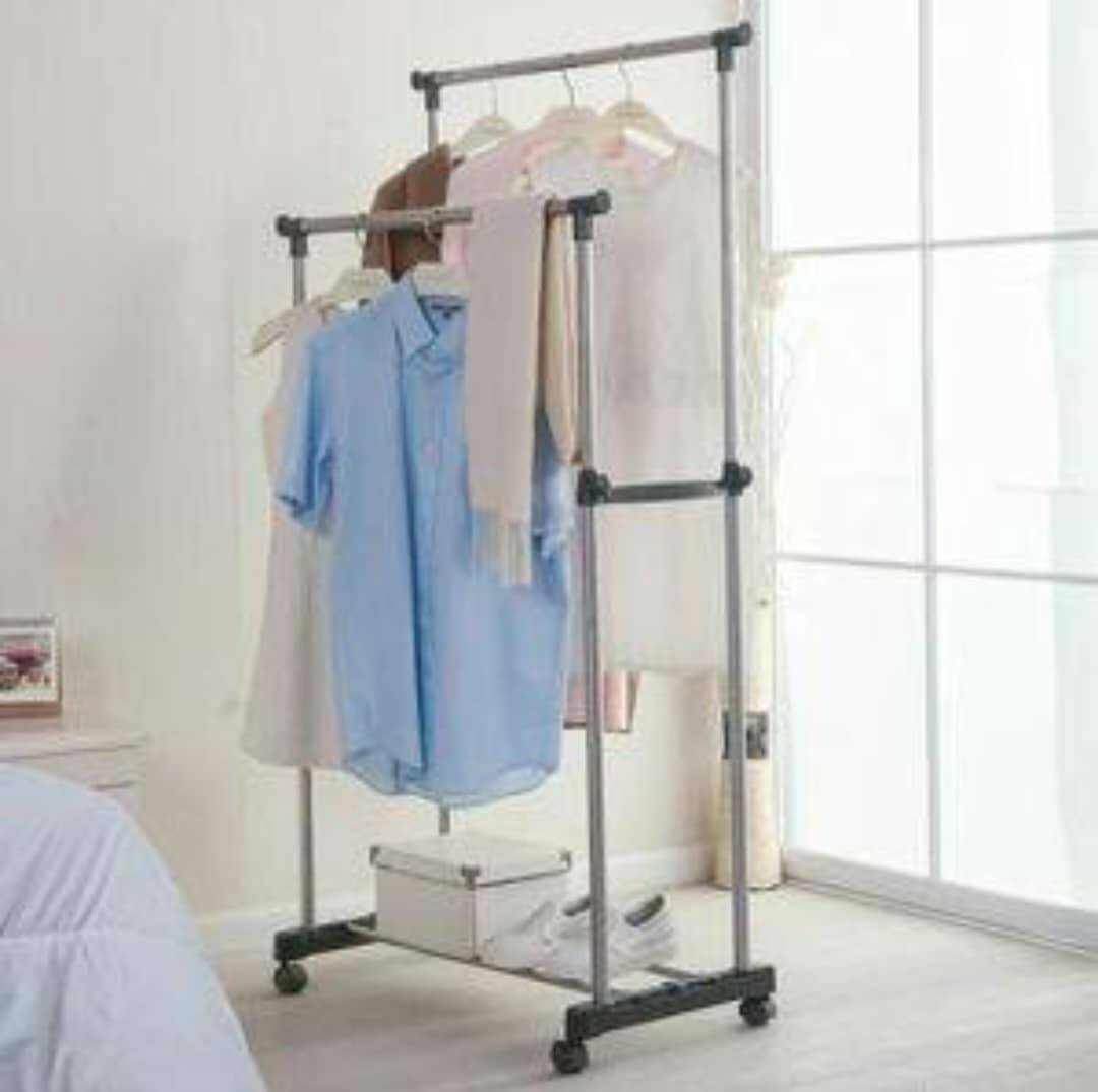 Portant vêtements ajustable