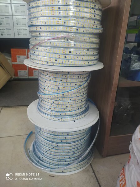 Света диотная лента