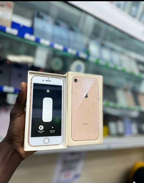 iPhone 8 64GB Smartphone