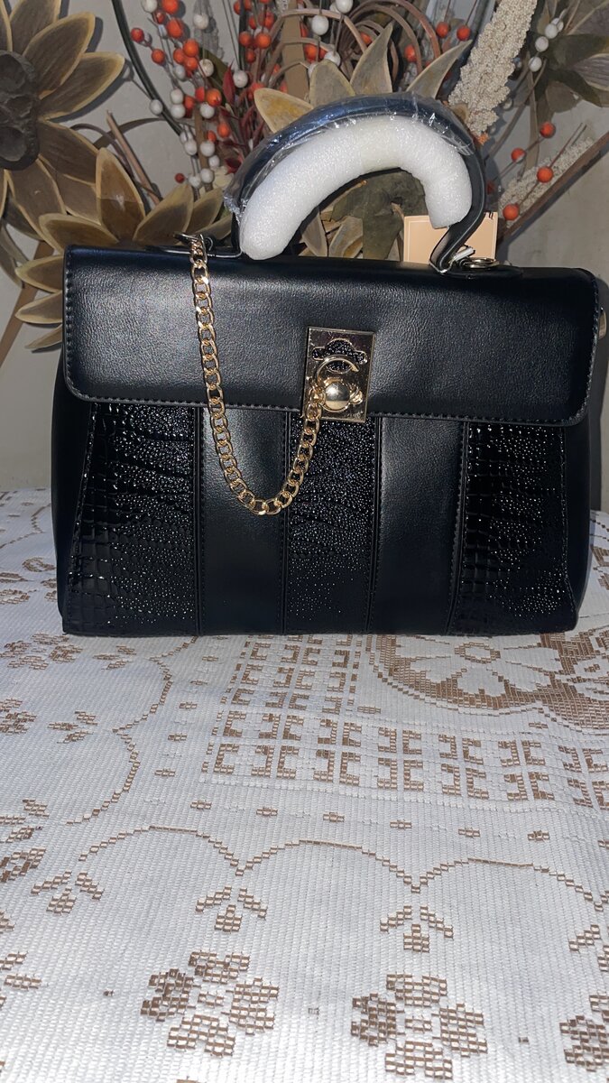 Sac à main élégant noir