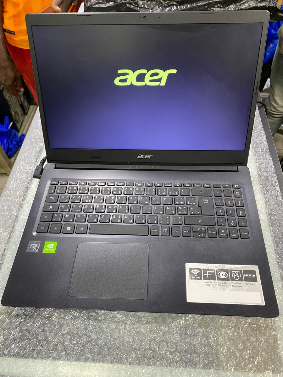 Acer Laptop Core i7 Puissant