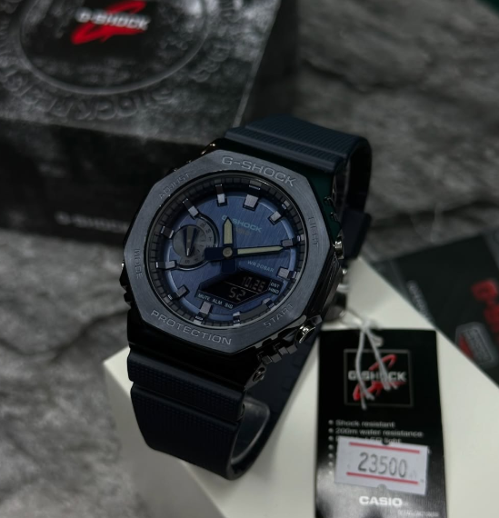 Часы G-SHOCK в стальном корпусом GM-5600 