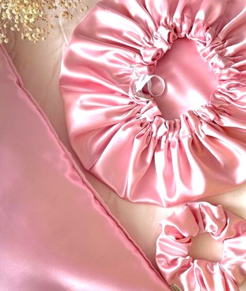 Satin sleepover sets.. (bonet)