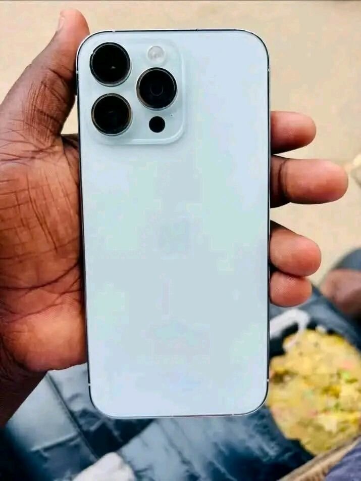 Smartphone moderne argent