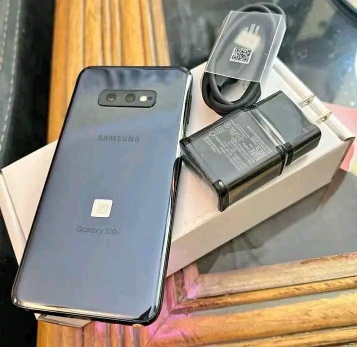 Samsung Galaxy S10e débloqué