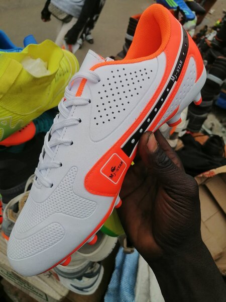 Chaussures de Football Blancs
