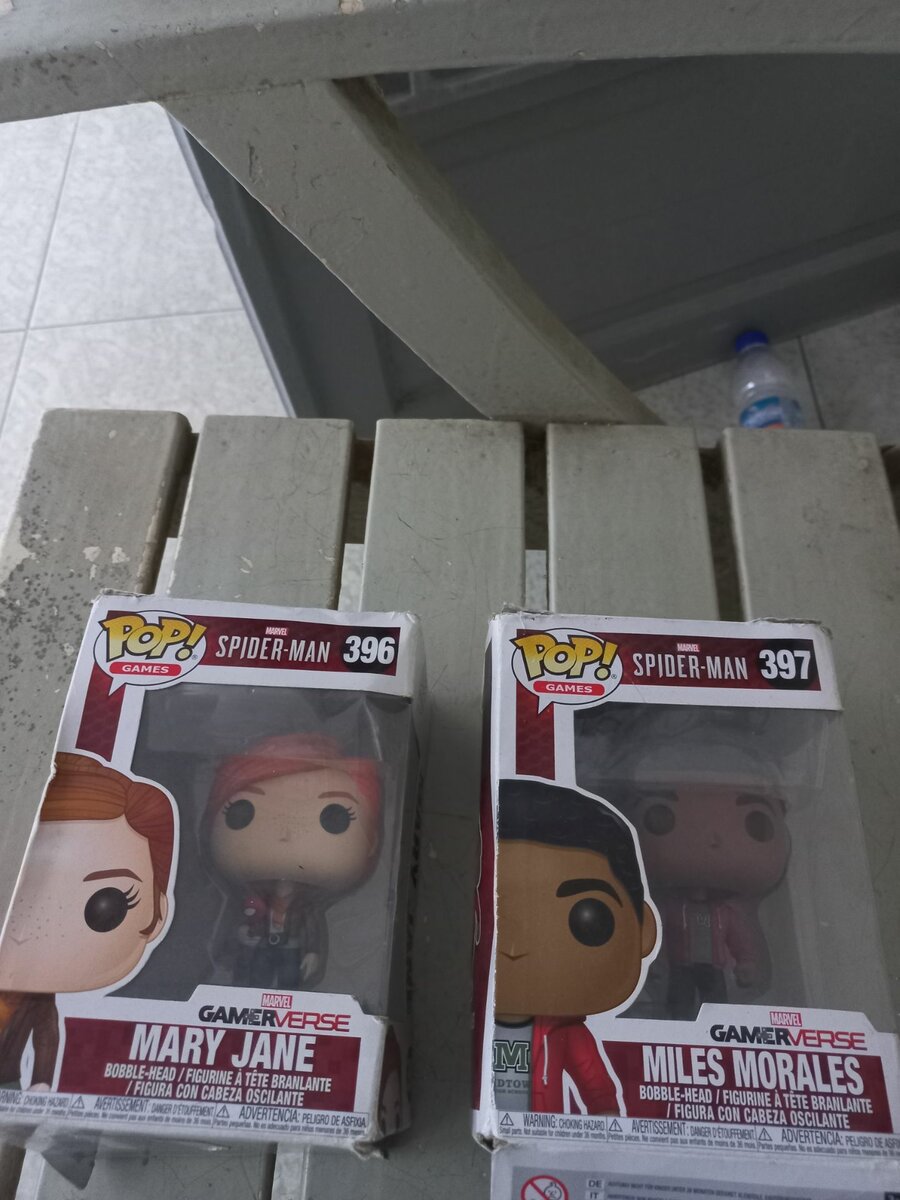 1 FIGURINE POP OFFERTE/CADEAU POUR UN ACHAT D'AU MOINS 30000