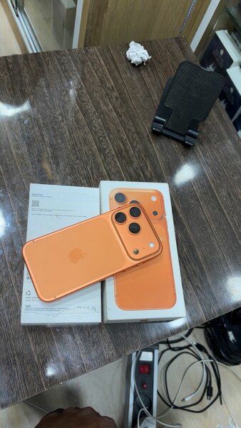 iPhone 17 pro 256 Gb avec cart