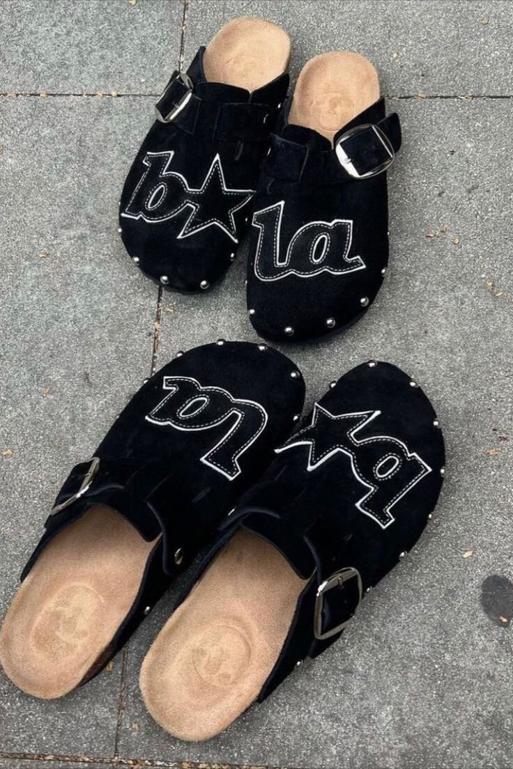 Mules en daim noir confortables