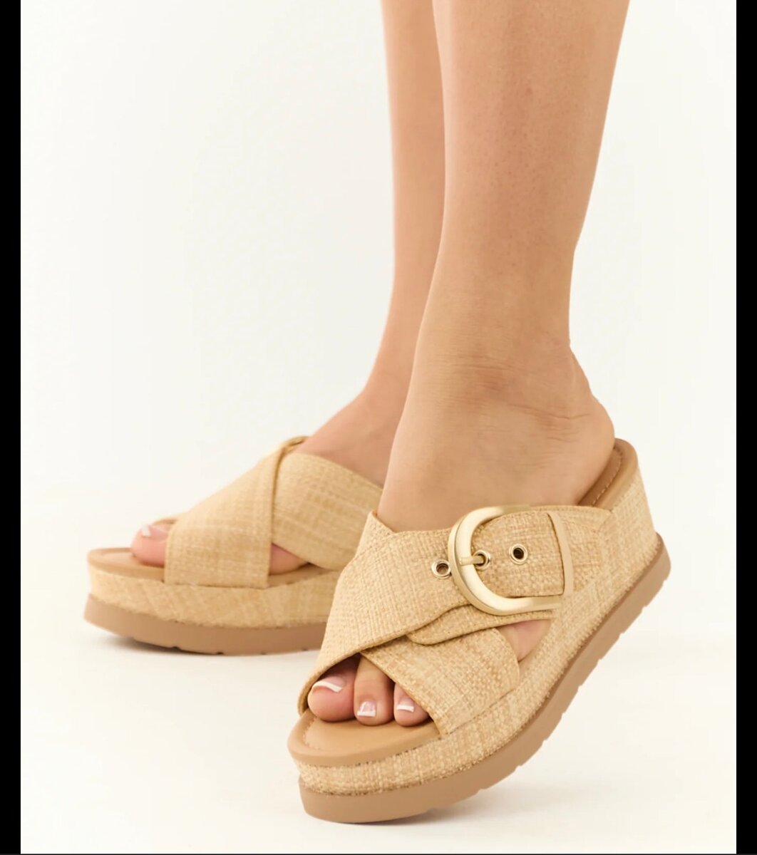 Sandales compensées tressées