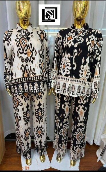 Ensemble ethnique femme