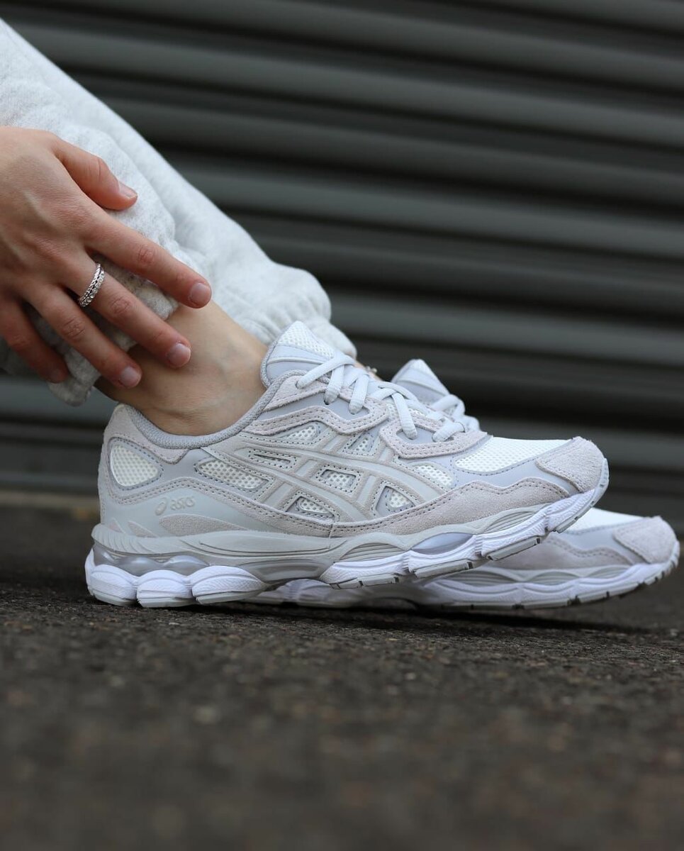 Baskets blanches confortables unisexes