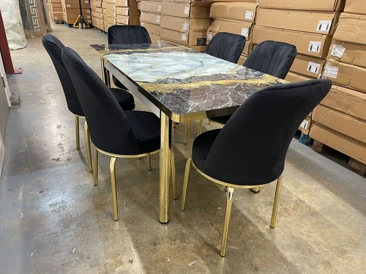 Ensemble Table & Chaises Luxe