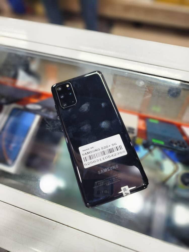 Iphone Samsung Galaxy s20 plus