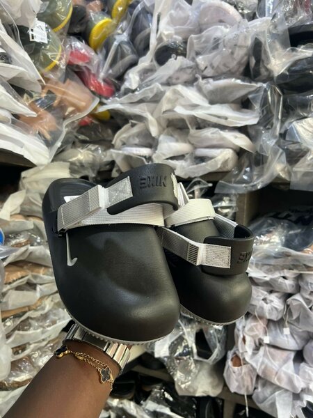 Chaussure gommes