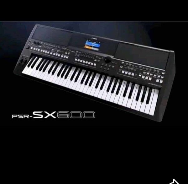 Clavier Yamaha PSR-SX600