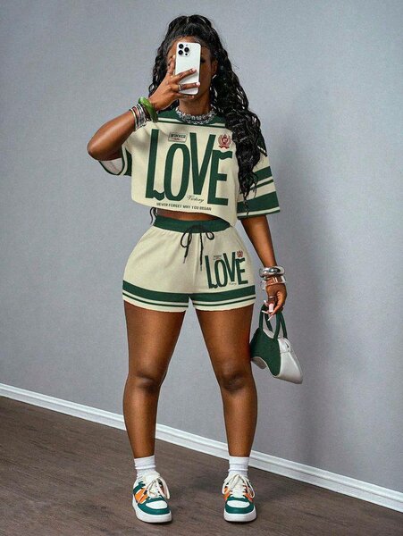 Ensemble survêtement et short pour femme