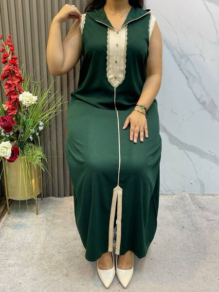 Robe élégante sans manches