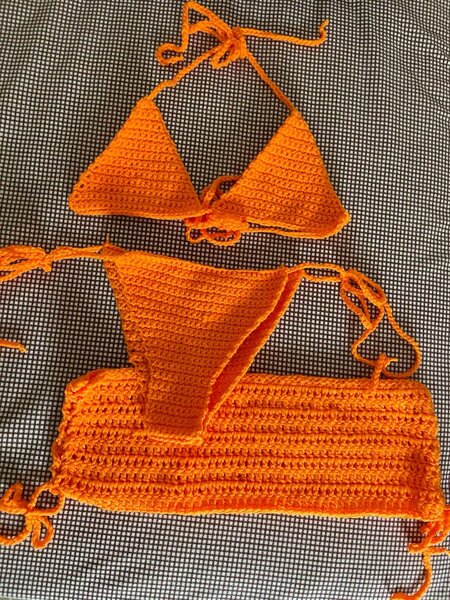 Ensemble de bikini au crochet