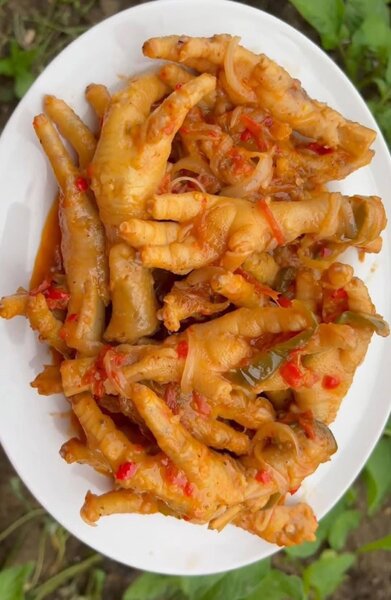 Pattes de Poulet sautées