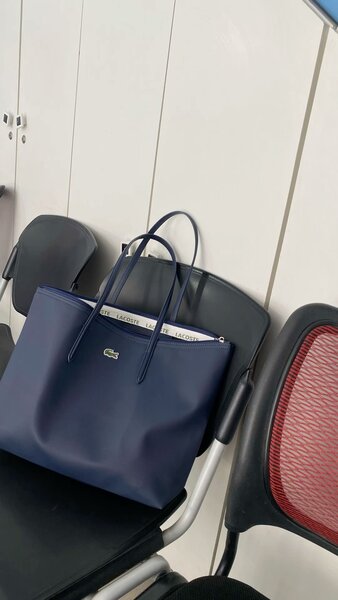 Sac Lacoste