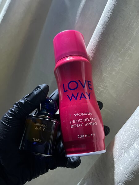 Spray corporel et parfum pour femme