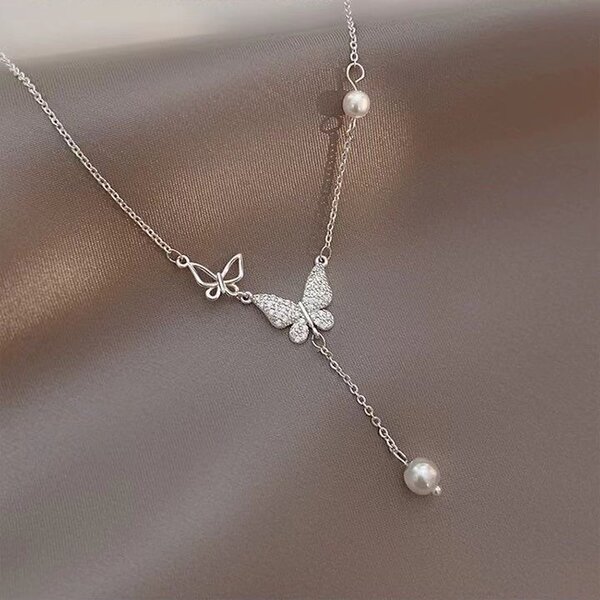 Sweet Bow Necklace