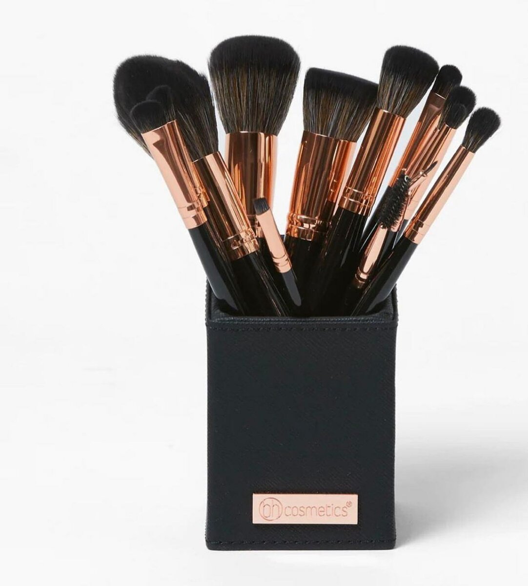 Makeup brushes