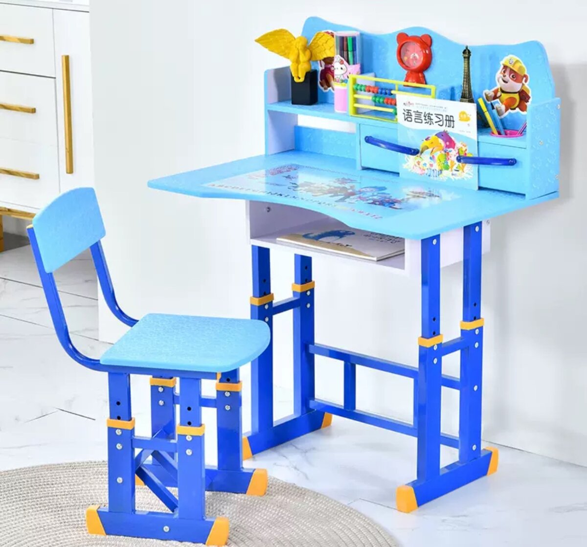 Kids learning table and chair