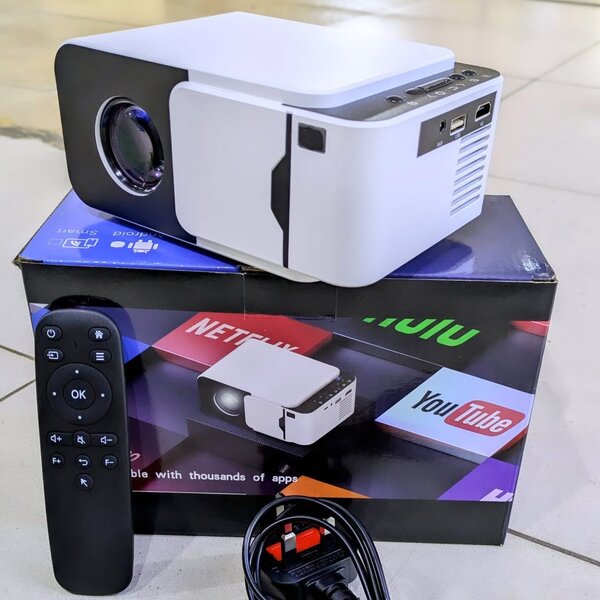 Mini projecteur Android 4K