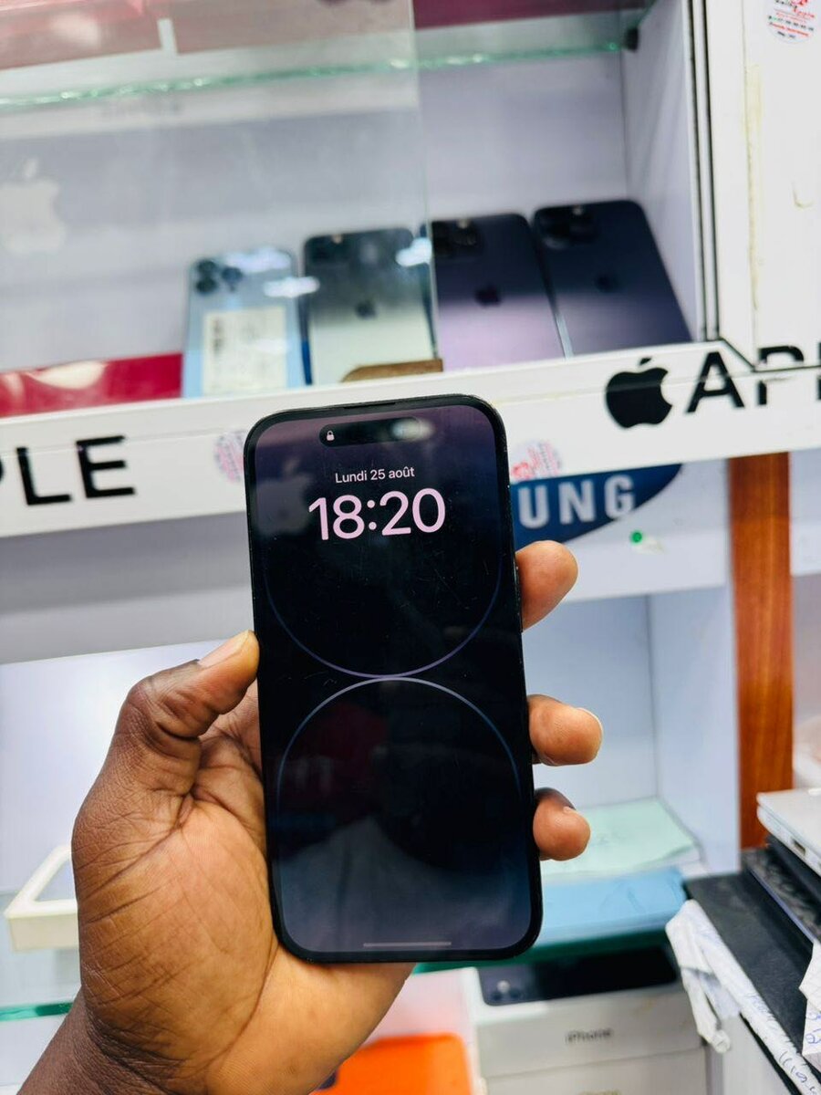 14 pro 128giga tout est dorig