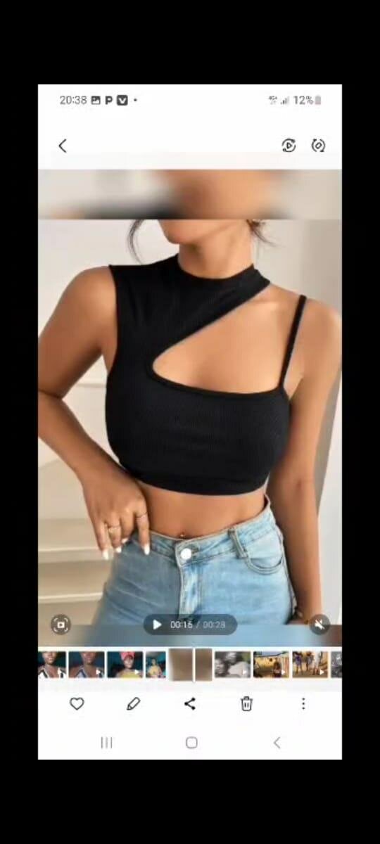 Top court découpé tendance