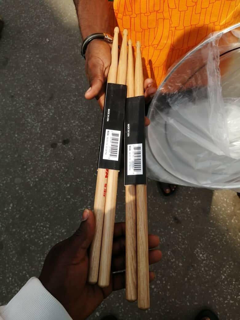 PEAUX CAISSE FRAPPE ORIGINALE