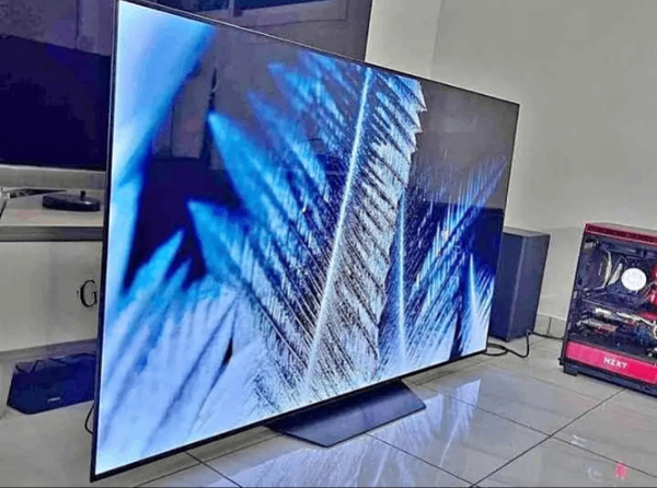 LG Smart TV UHD 65 pouces