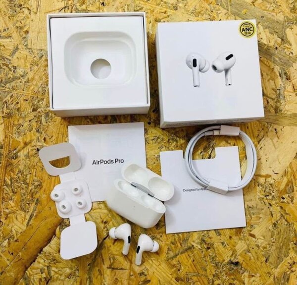 AirPods