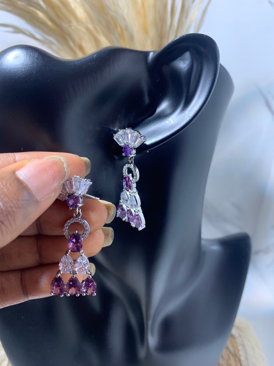 Boucles d'oreilles pendantes élégantes