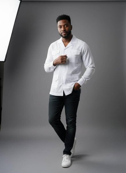 Chemise blanche élégante homme