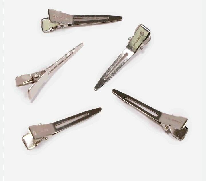 Clips à cheveux métalliques
