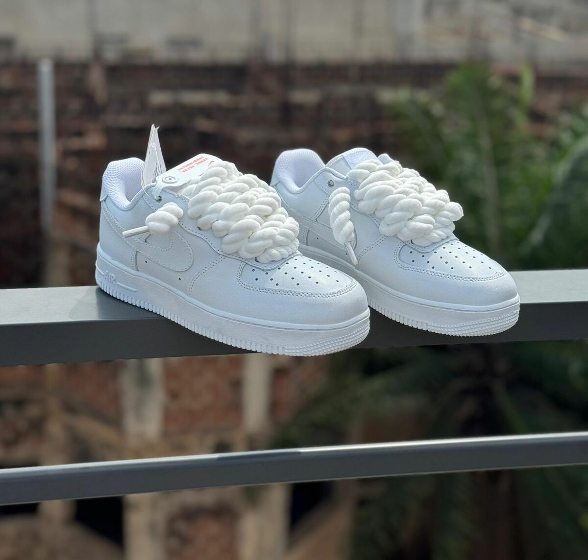 Baskets tendance noires et blanches